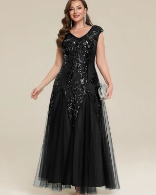 Plesové šaty s flitry a tylovou sukní. Elegantní a trendy. Novinka v eshopu. Zatím pro všechny velikosti....